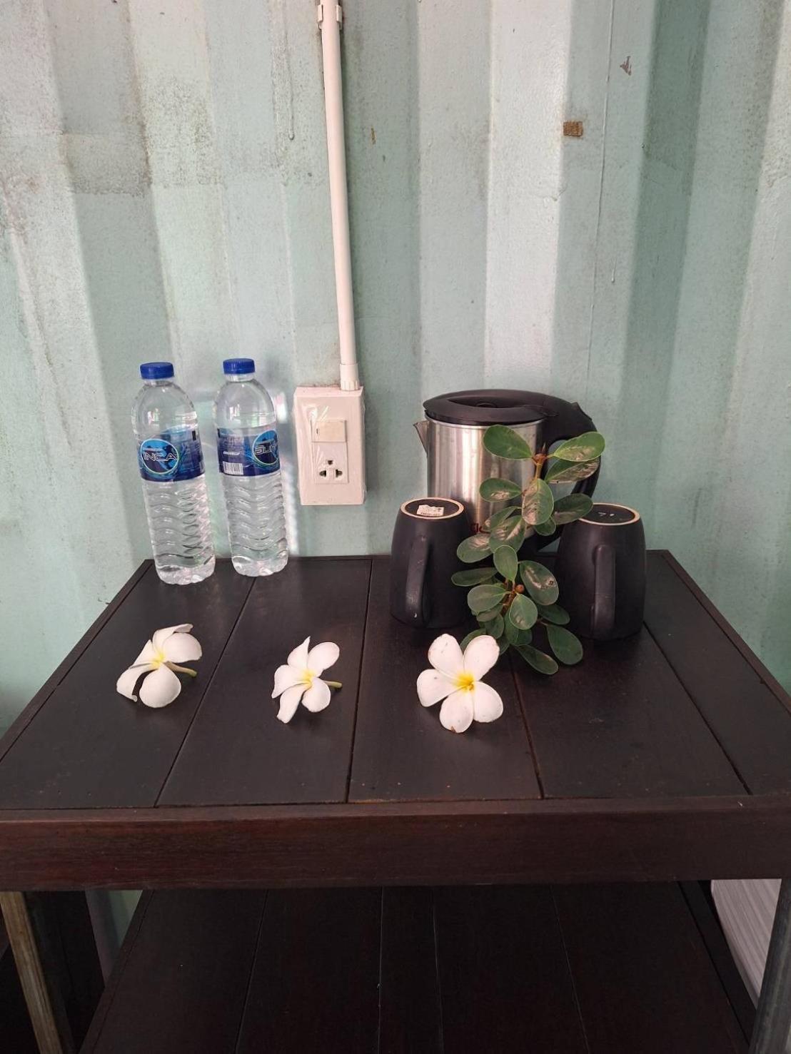 The Camper Lodge Khao Sok บ้านบางบอน ภายนอก รูปภาพ