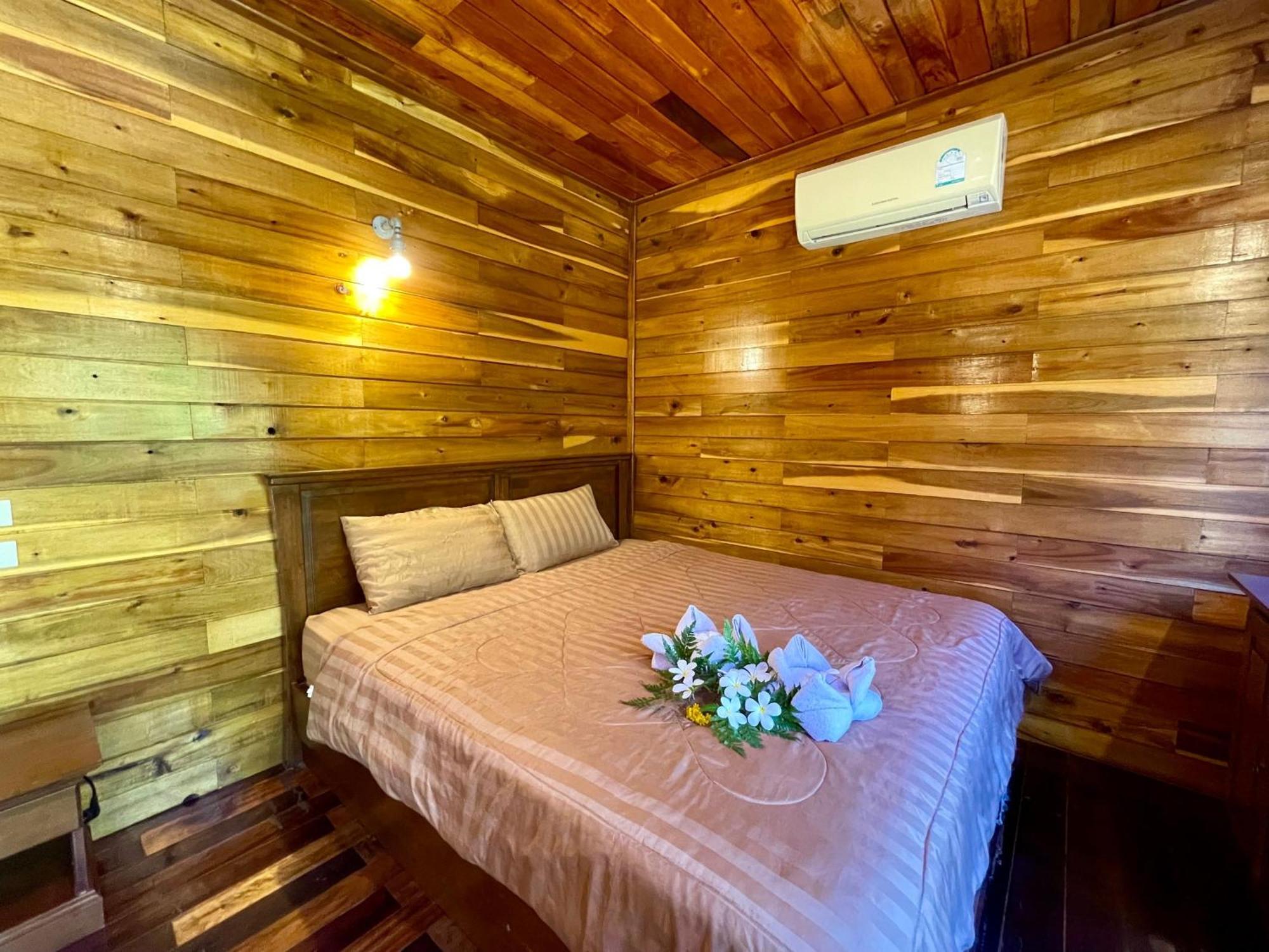 The Camper Lodge Khao Sok บ้านบางบอน ภายนอก รูปภาพ