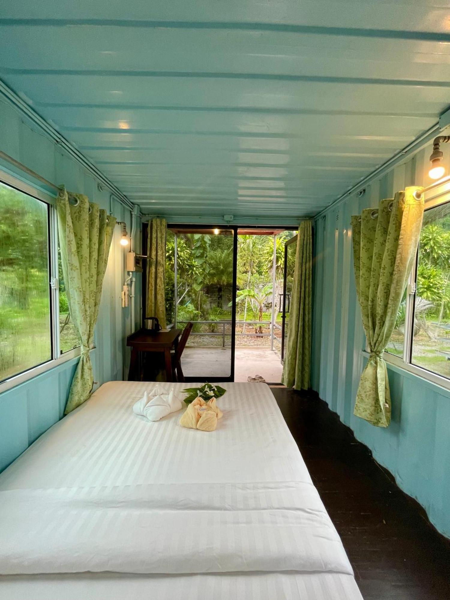 The Camper Lodge Khao Sok บ้านบางบอน ภายนอก รูปภาพ
