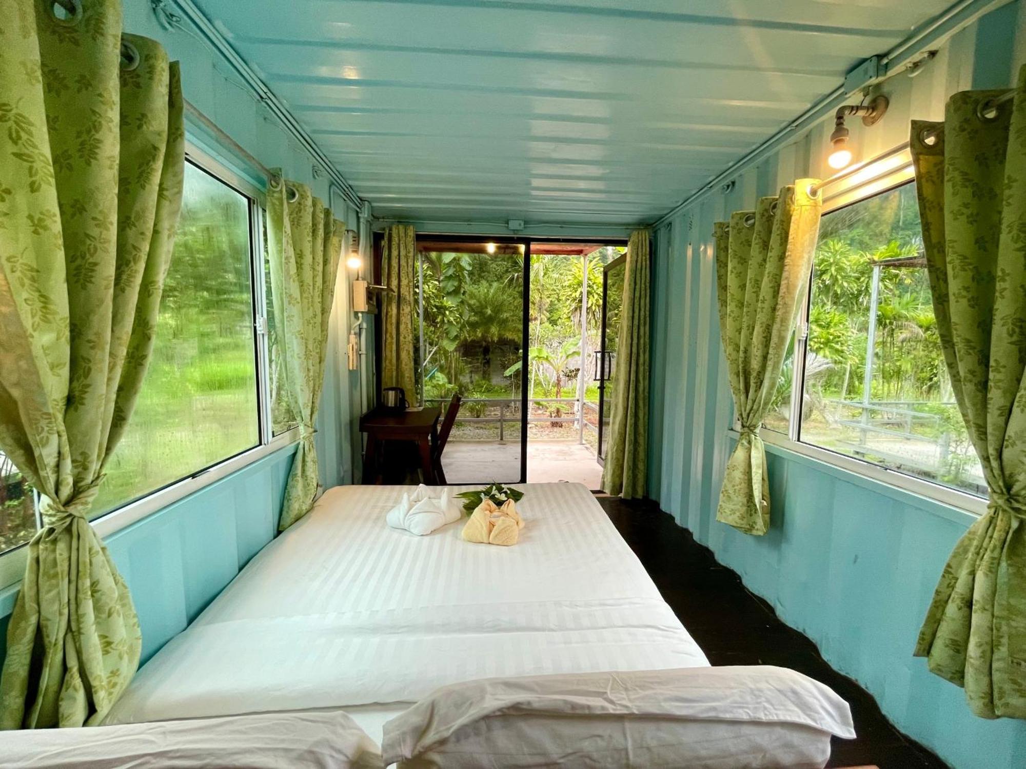 The Camper Lodge Khao Sok บ้านบางบอน ภายนอก รูปภาพ