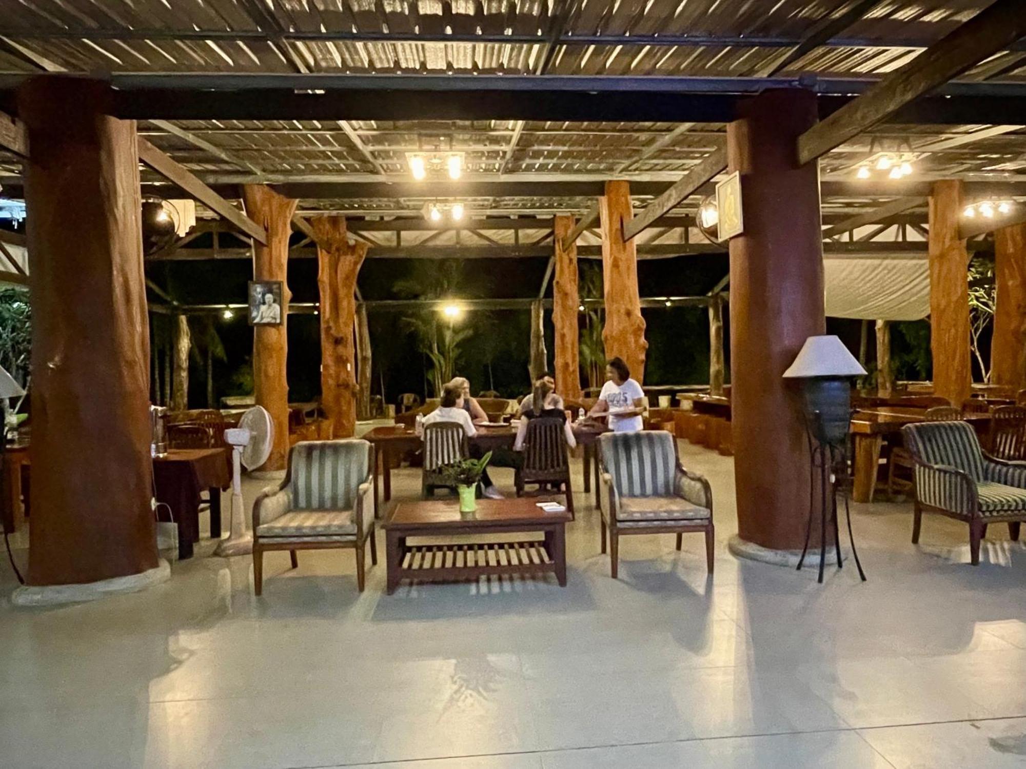 The Camper Lodge Khao Sok บ้านบางบอน ภายนอก รูปภาพ